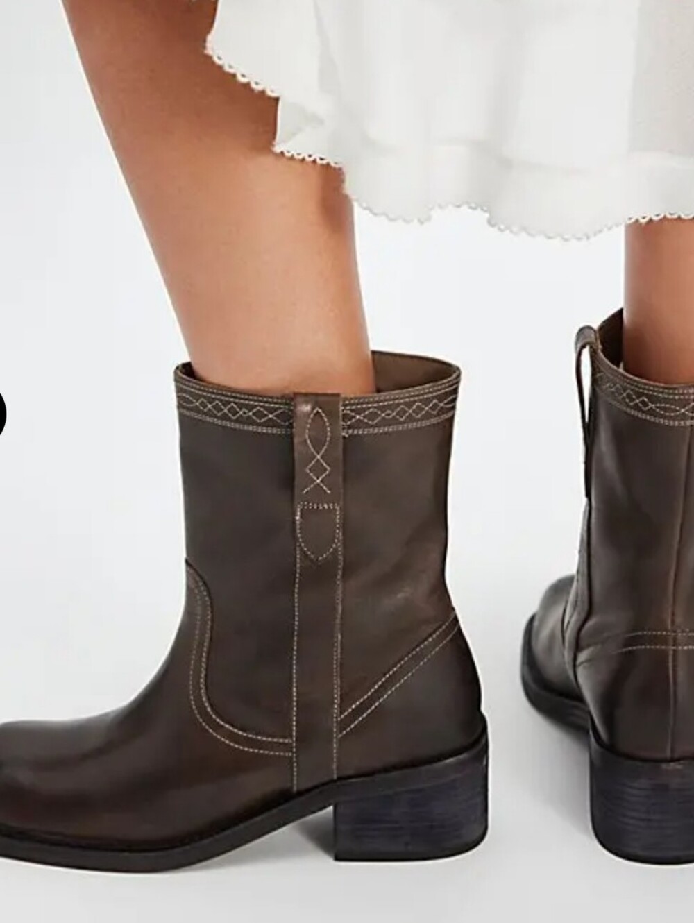 Free People Women's Brown Leather Ankle Western Booties with Stitch Detail Sz.9